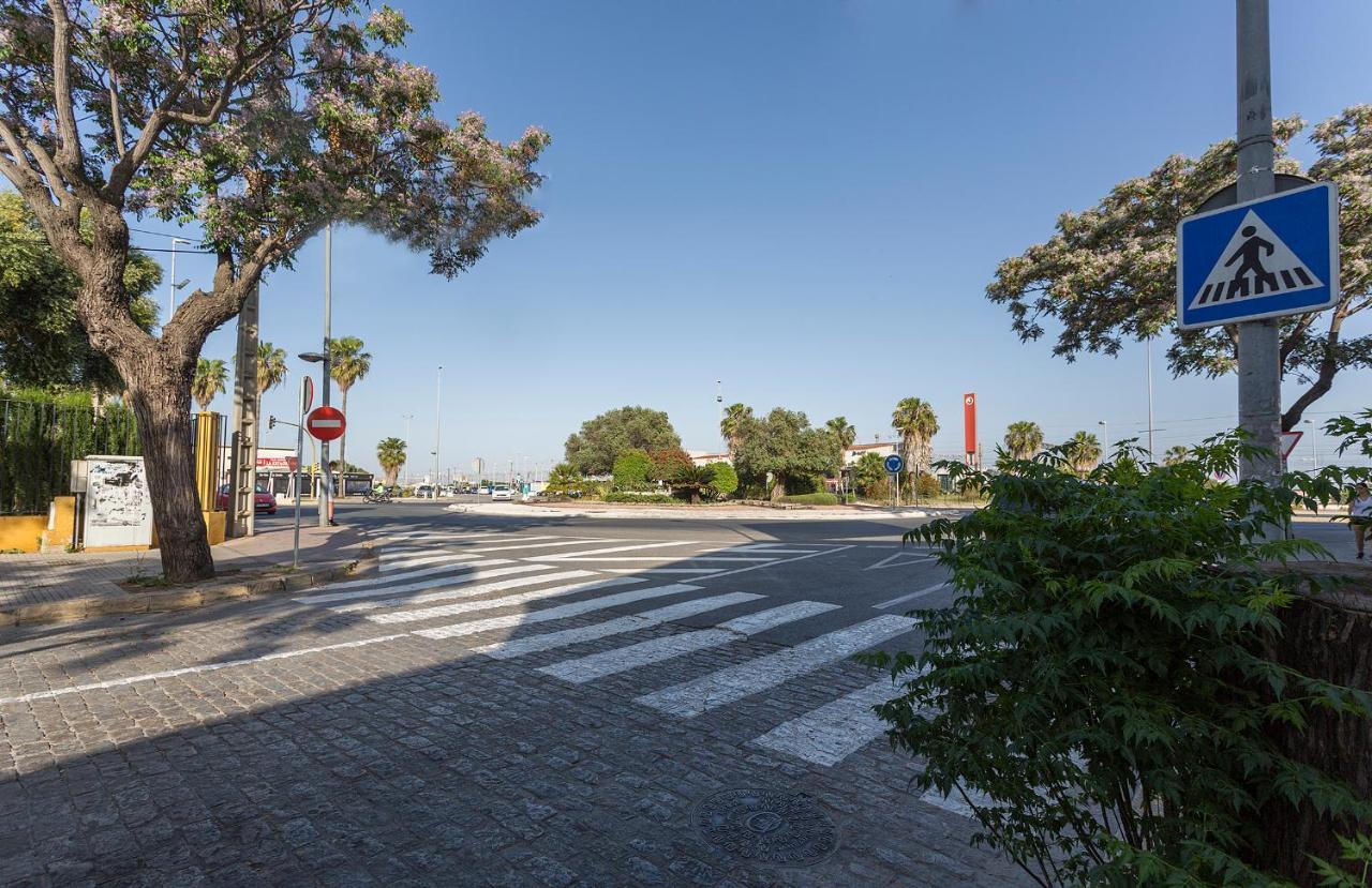 Apartamento Azvalia - La Estacion, Piscina Y Junto A La Renfe El Puerto de Santa María Exterior foto